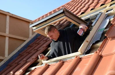 Pose de fenêtres de toit Velux à Sacé
